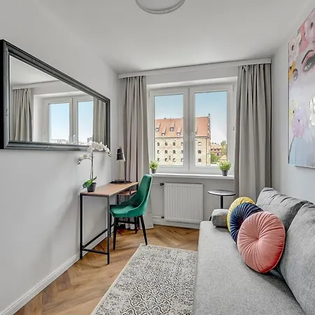 Magical River View Old Town Gdansk By Downtown Apartments