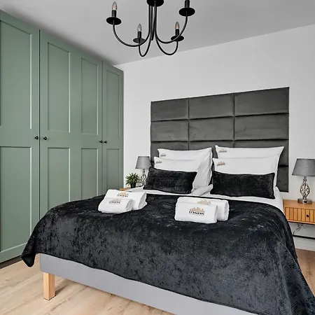 Magical River View Old Town Gdansk By Downtown Apartments * Gdaňsk