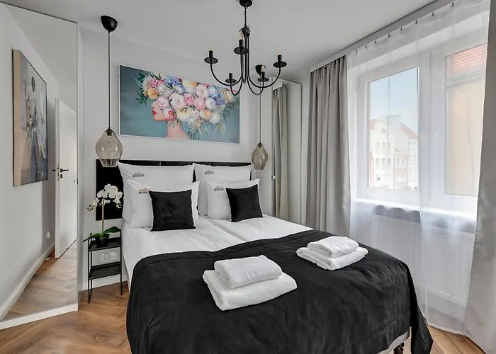 Magical River View By Downtown Apartment Danzig